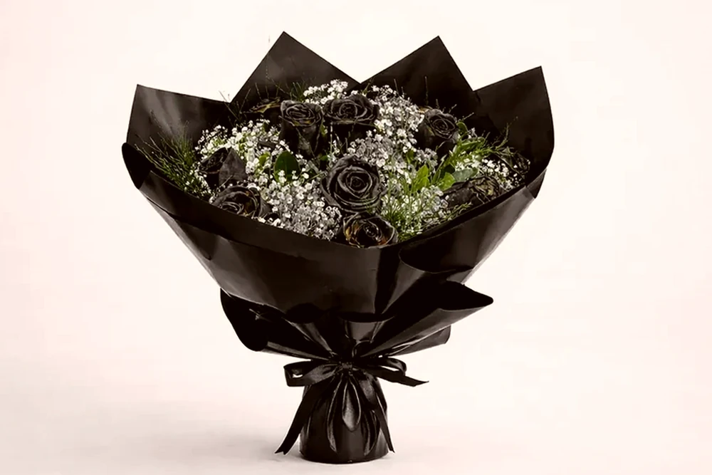 Buquê Premium com 12 Rosas Pretas