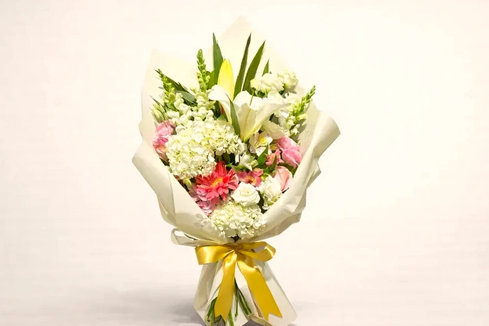 Buquê de Flores Mistas - Delicadeza e Cores Suaves