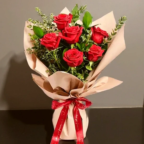 BUQUÊ DE ROSAS NATURAIS COLOMBIANA