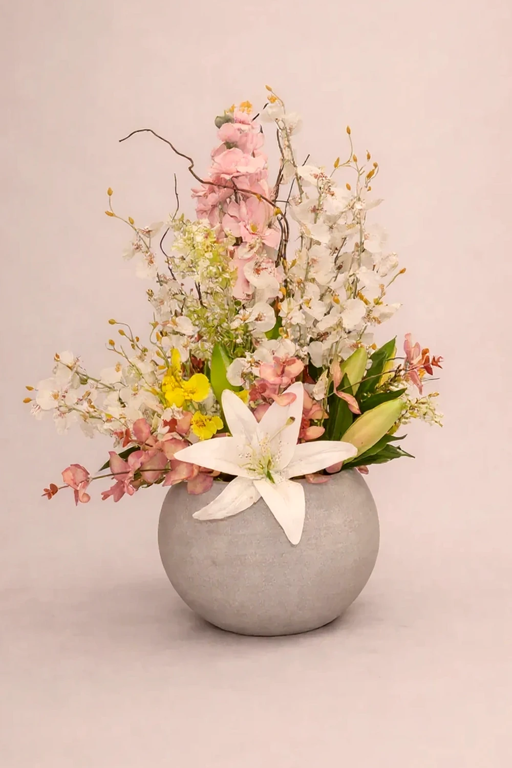 Arranjo Artificial Floral Elegante com Lírio Branco